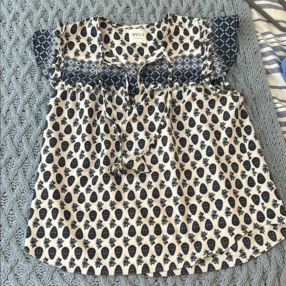 MISA Los Angeles Flutter Sleeve Top Size Small
